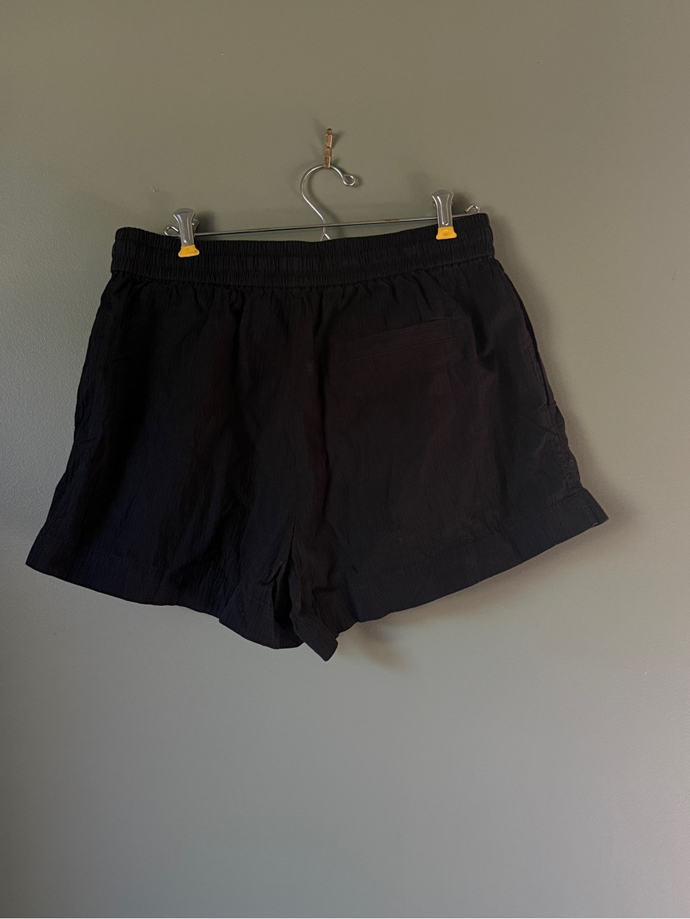 Everlane - Black Drawstring Shorts - Size L - Picture 4 of 7